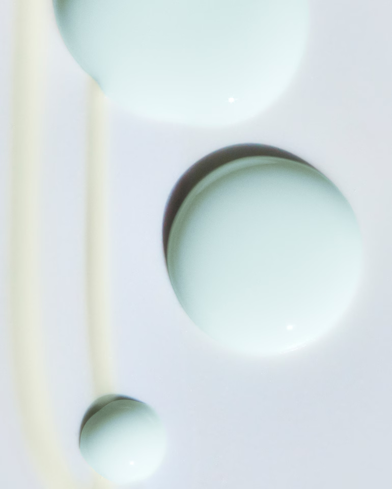 The Revitalizing Hydrating Serum